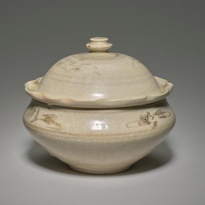 Bowl with Lid