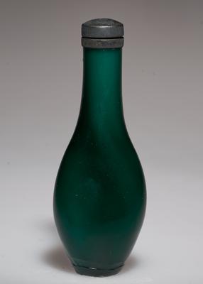 Snuff bottle