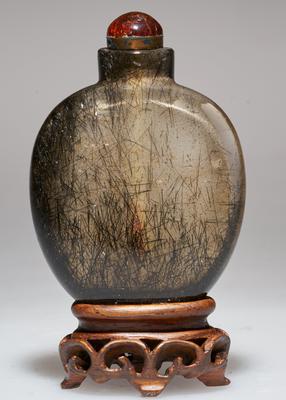 Snuff bottle