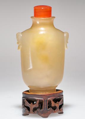 Snuff bottle