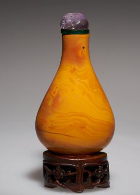 Snuff bottle
