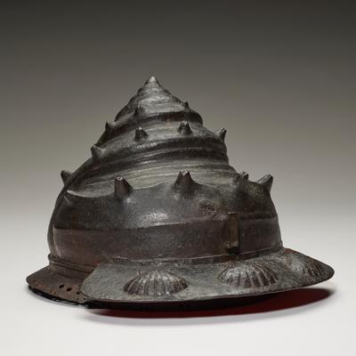 Helmet hammered as a turban snail