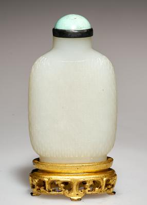 Snuff bottle