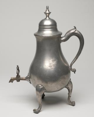 Hot water jug