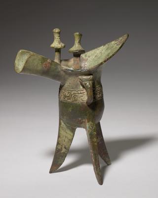 Jue libation vessel