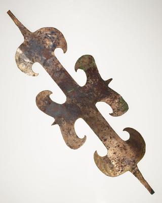 Quatrefoil plaque of the Four Directions